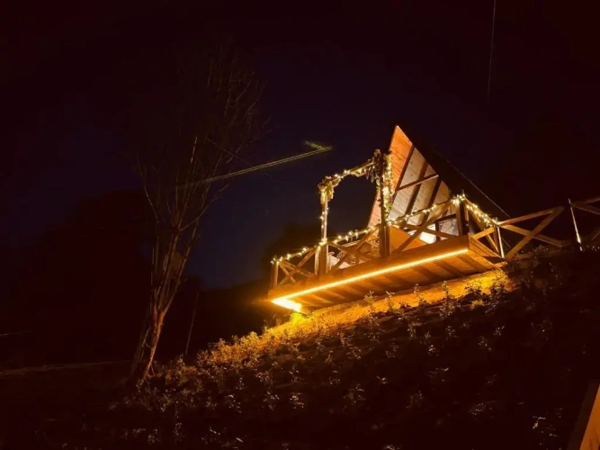 2 Bedrooms Chalet