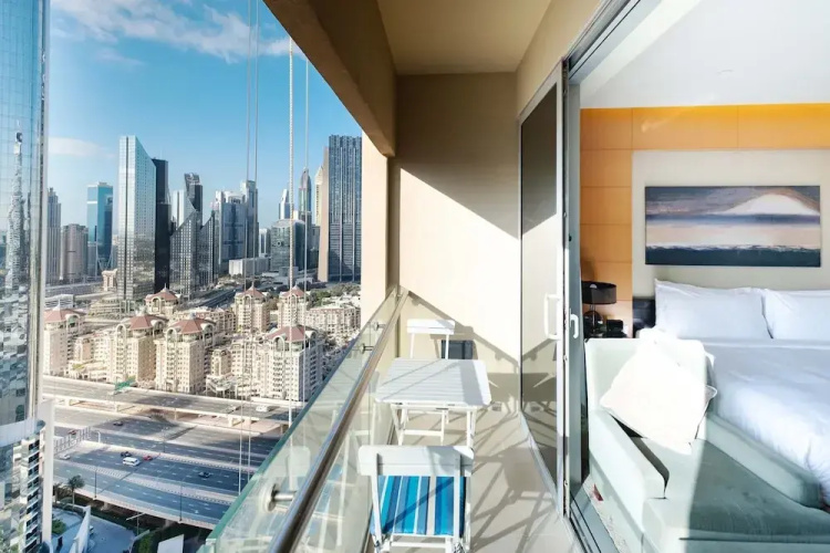 Comfy Studio at The Address Dubai Mall
