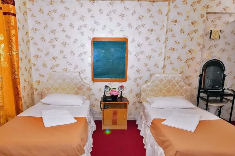 Al Qaid Hotel