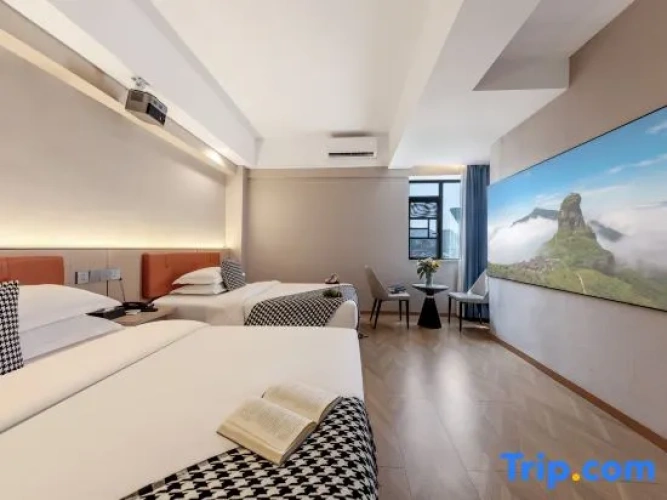 Standard Twin Family room