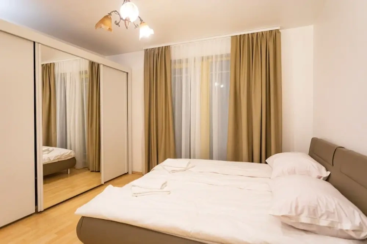 Grand room