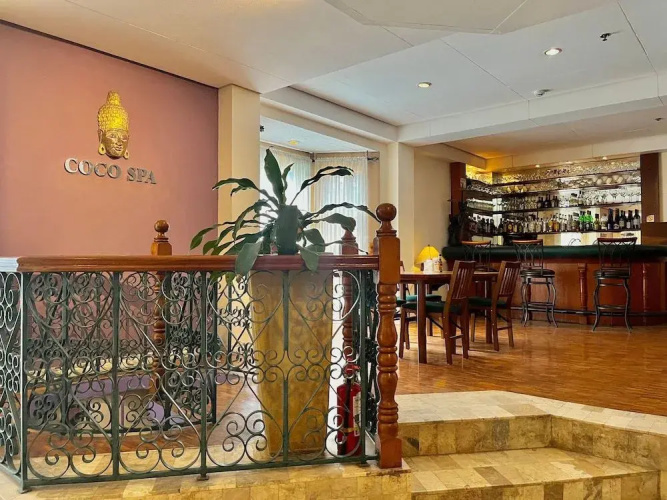 Coco Grande Hotel