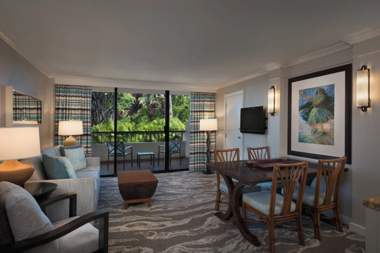 1 Bedroom Suite with balcony and with garden view