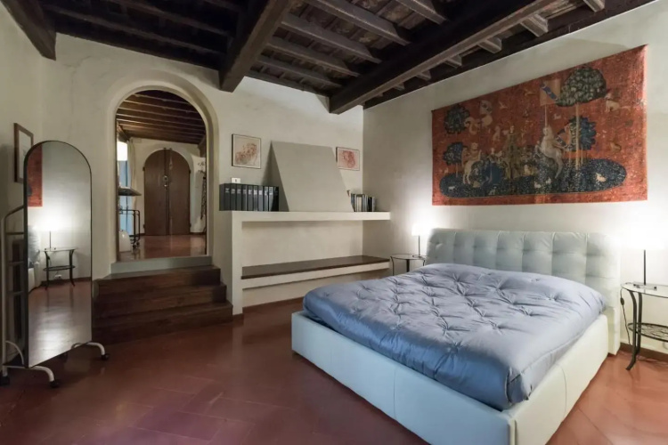 Renaissance Apartment