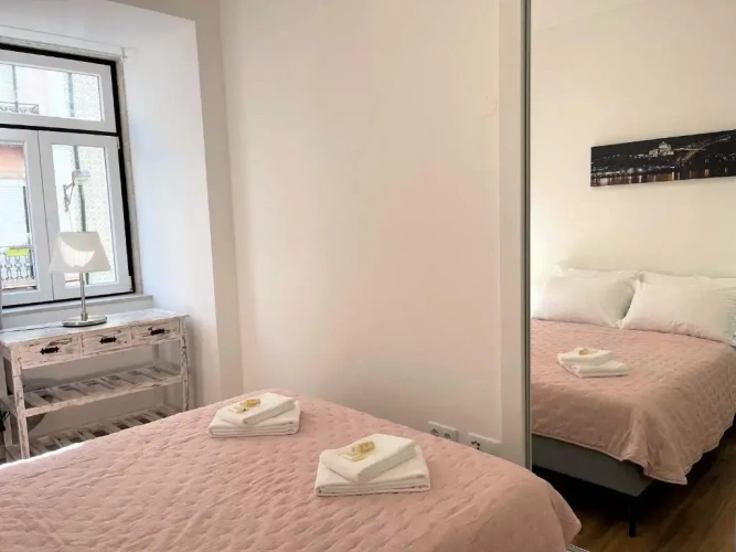 3 Bedrooms Apartment