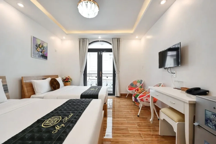Standard Quadruple room with balcony