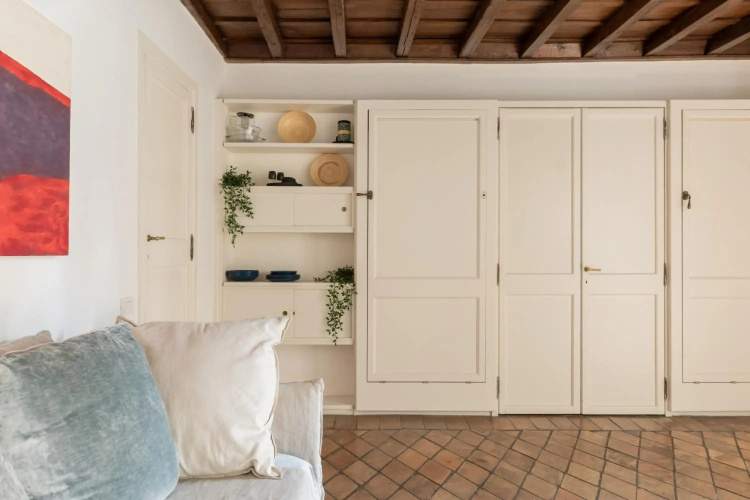 iFlat Navona Bright Studio