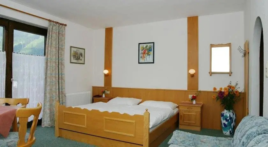 Hotel Garni Lisa - Cafe Annemarie