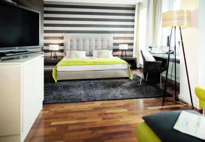 Double Suite