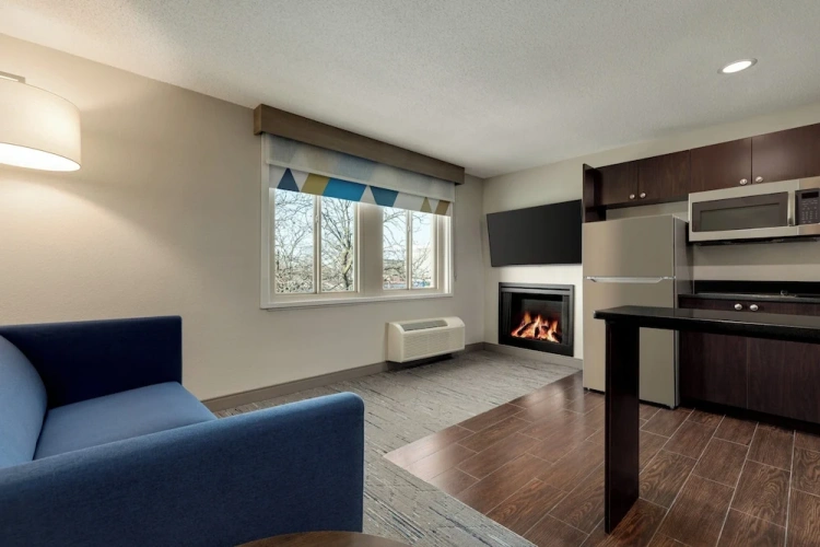 1 Bedroom Suite