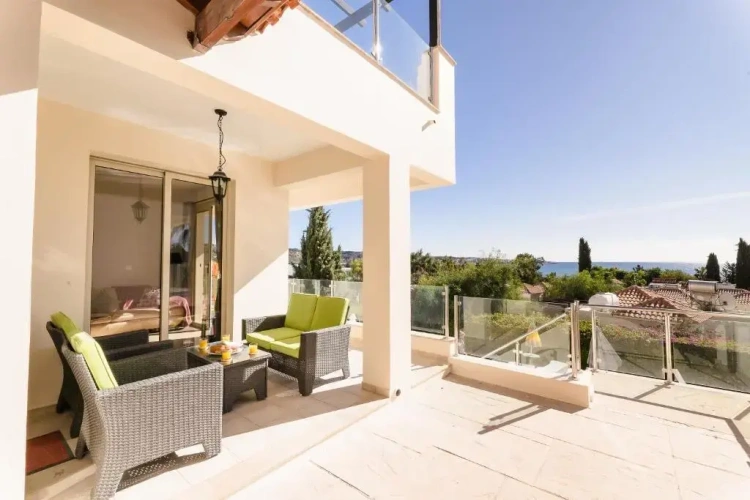 Deluxe Villa