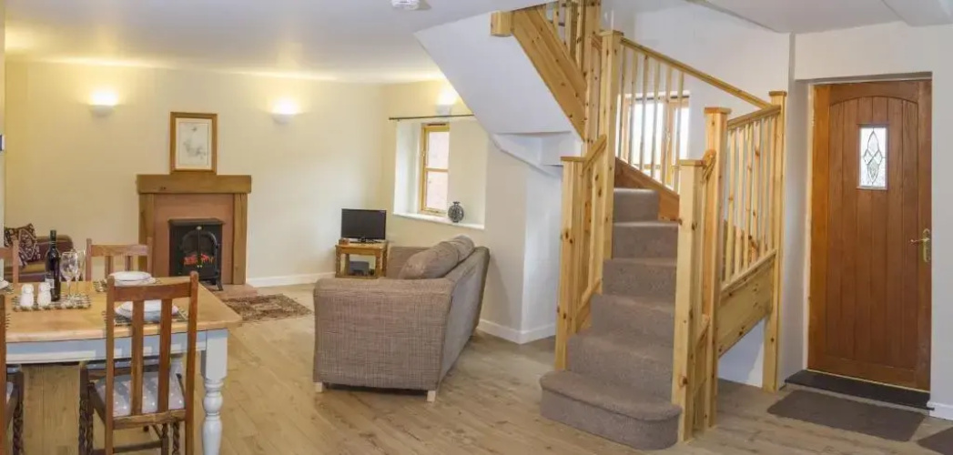 2 Bed Llangollen Cottage - Sleeps 4