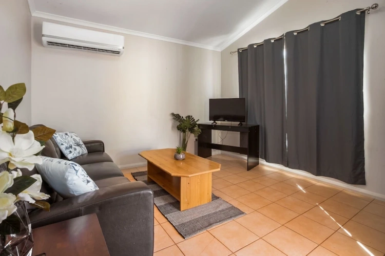 2 Bedrooms Standard Family room