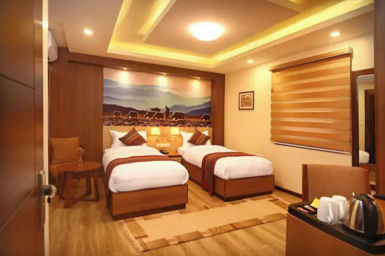 Hotel Sherpani