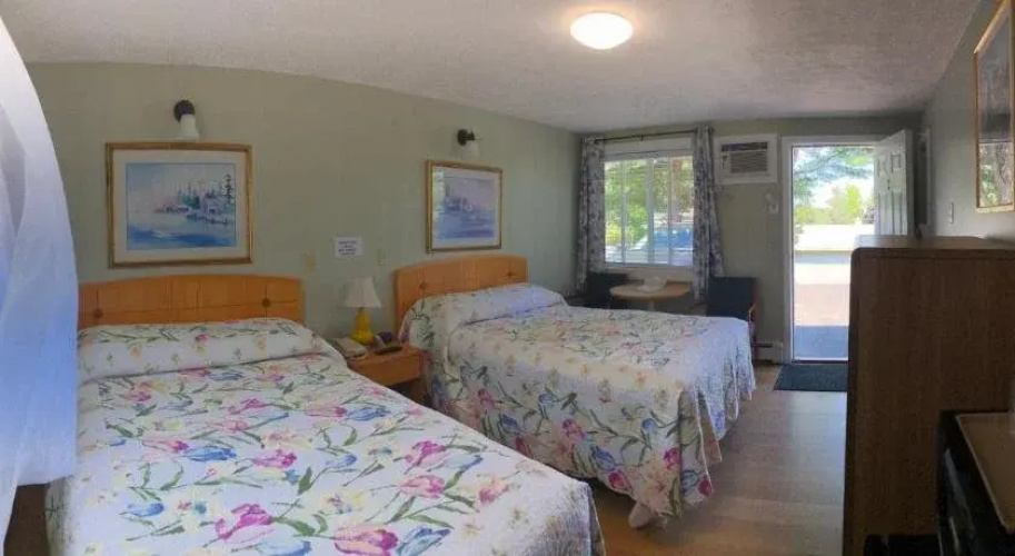 Admiral Motel