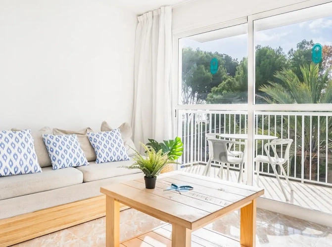 1 Bedroom Apartment with balcony