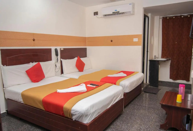 Hotel Boopathi