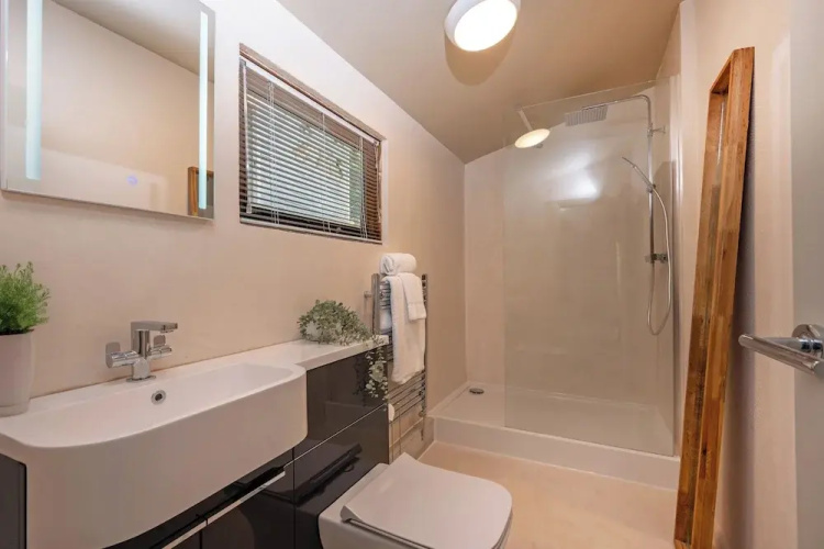 The Hideaway Lower Shockerwick Lodge