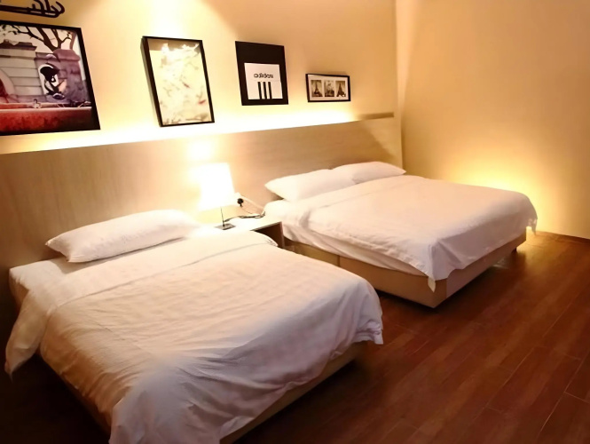 91 Street Boutique Inn