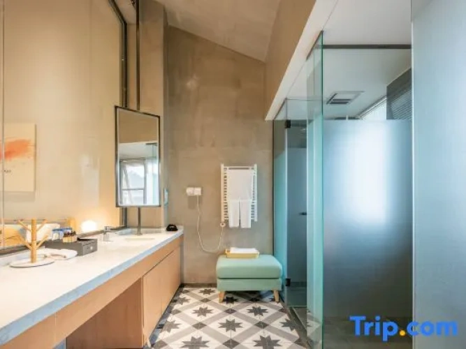 Standard Double room with courtyard view