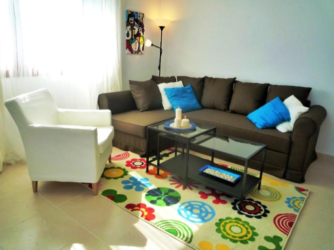 Apartment with sea view
