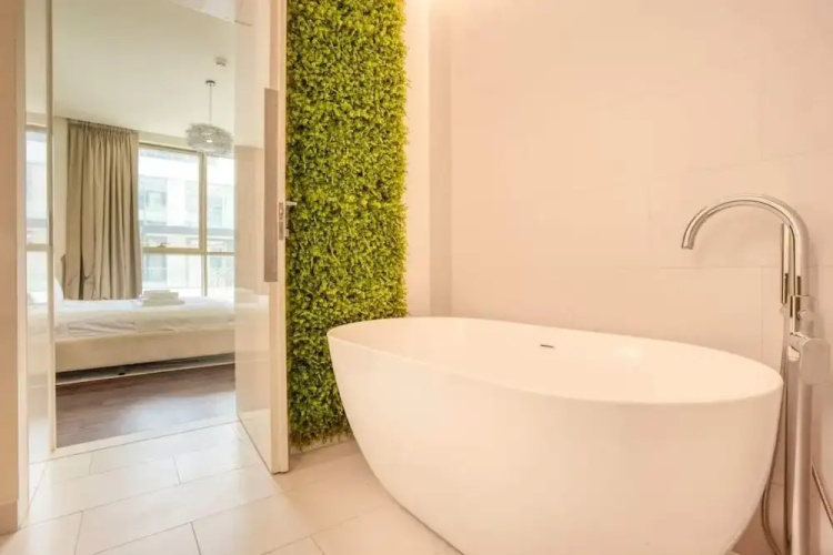Captivating Apt in City Walk Pool View!
