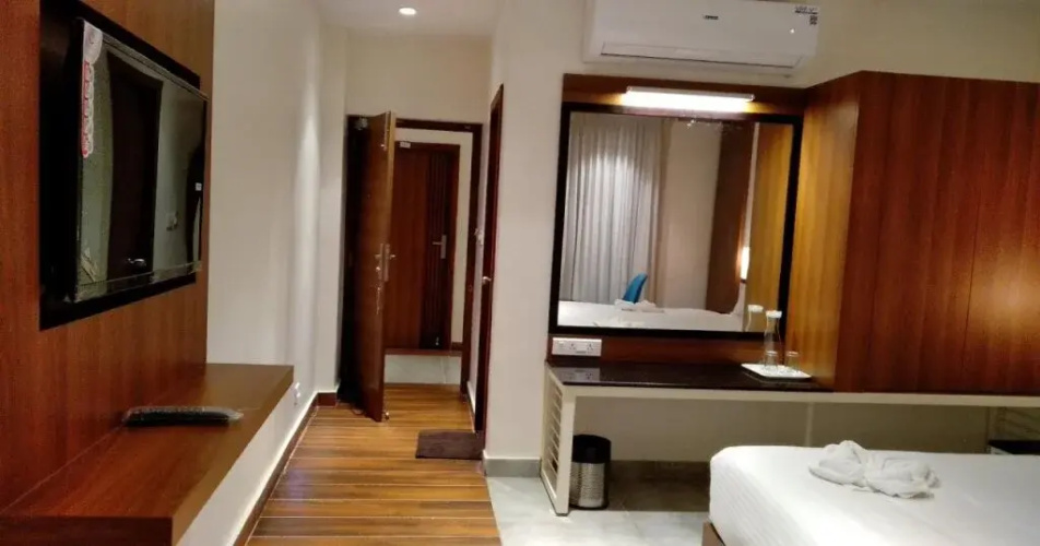 Hotel Pearl Residency