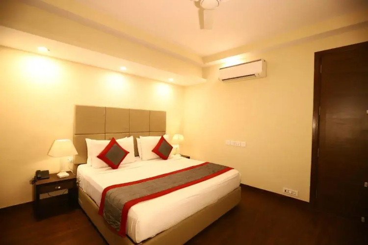 Hotel Dumpy Inn