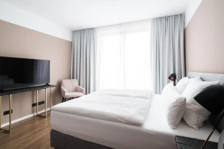 2 Bedrooms Apartment