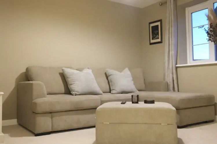 Bicester Villa-6bed-sleeps 14