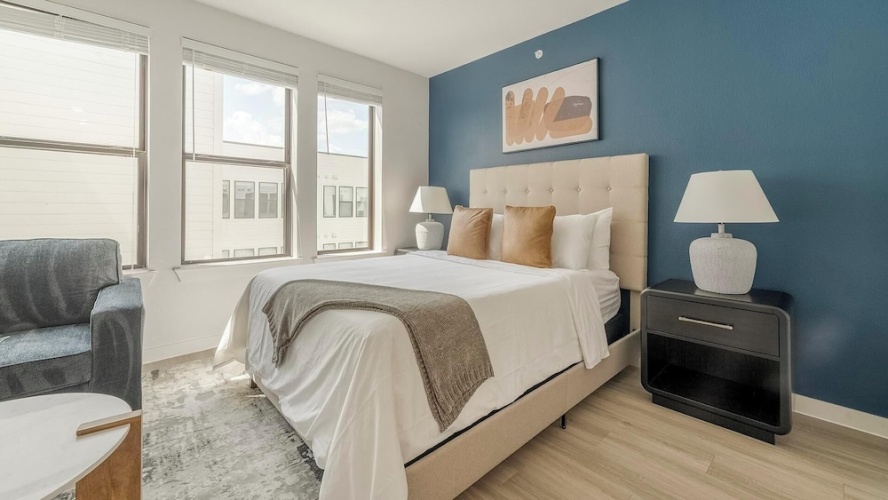 Landing Apartments - South Austin