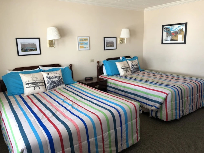 Historic Mansion House Inn