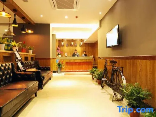 Yo Yo Pinke Hotel