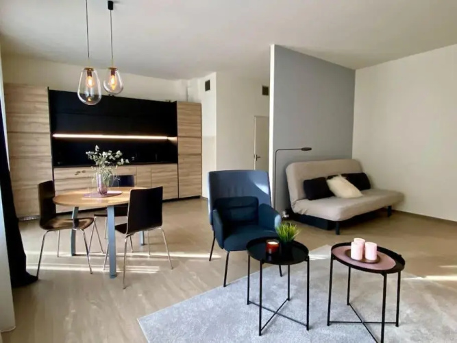CITY HALL Studio Apartment by Hostlovers