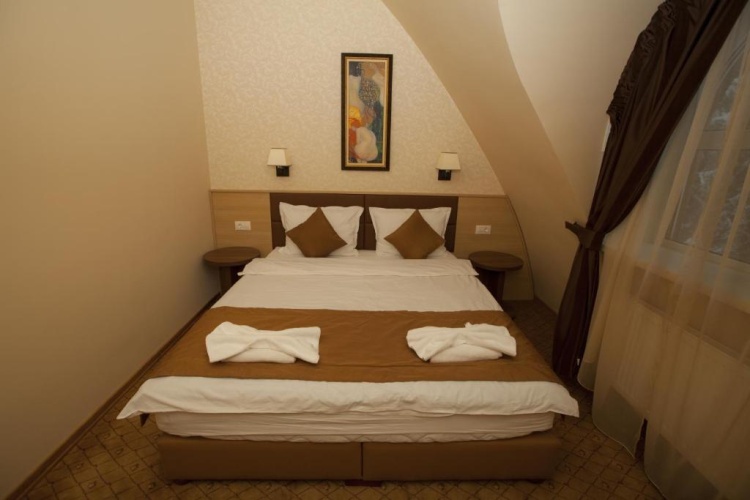Economy Double room with mountain view