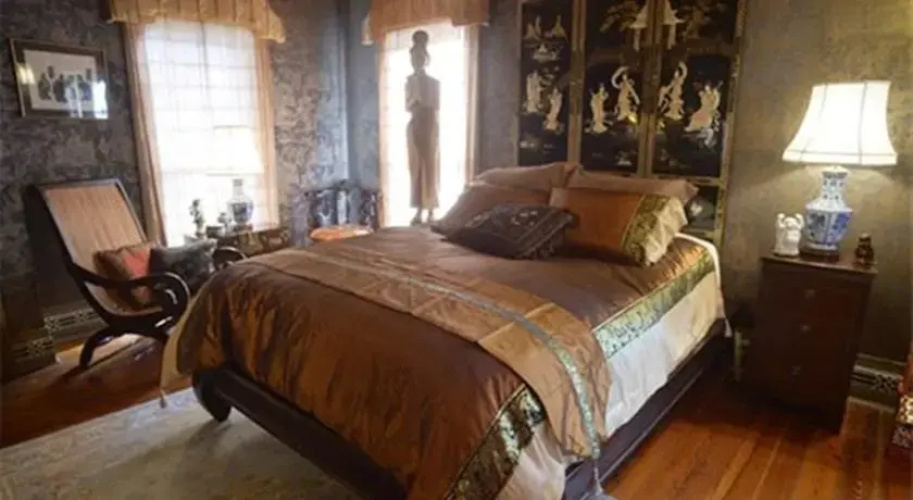 Seven Sisters Inn (A Historical Bed and Breakfast)