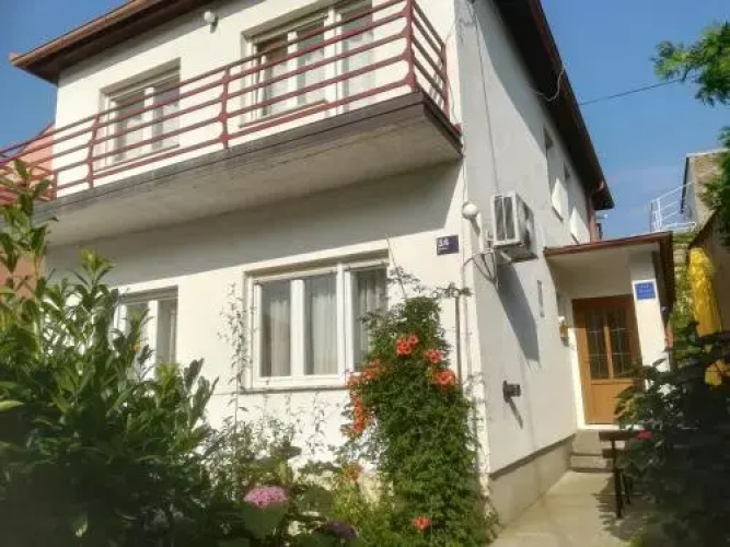 Apartment Aby
