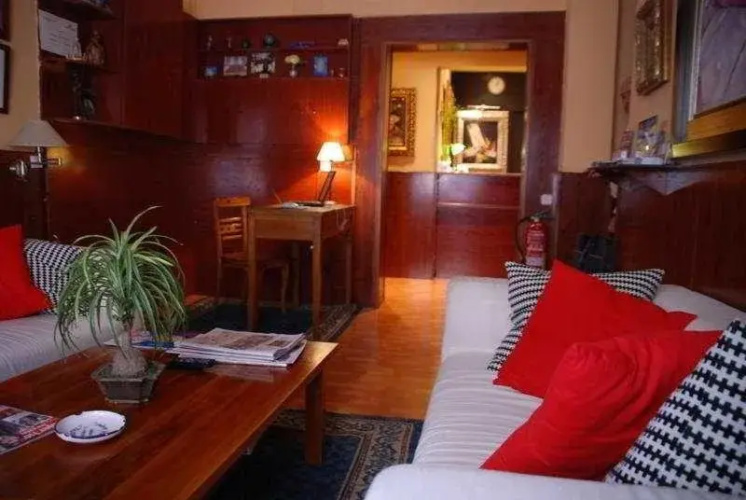 Gran Duque Hostal