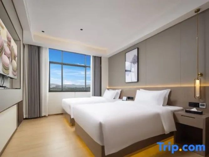 Premier Triple Suite