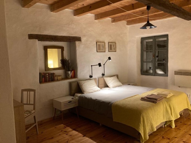 Standard Double room with city view