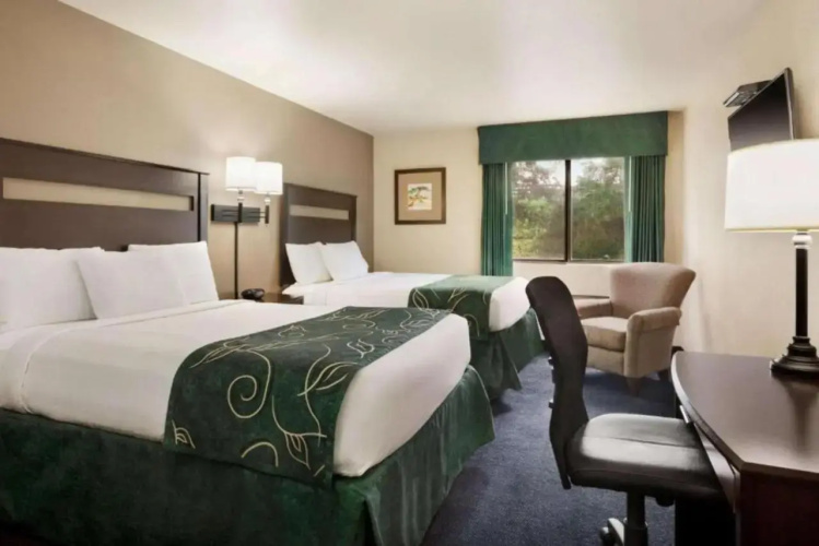 Green Country Inn