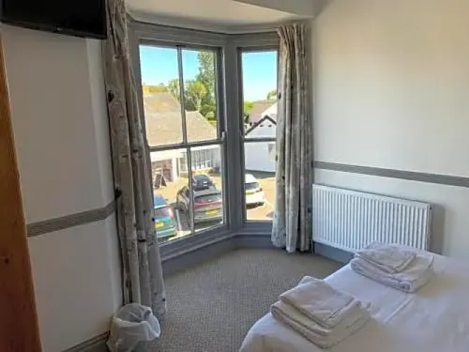 St Tudwals Inn