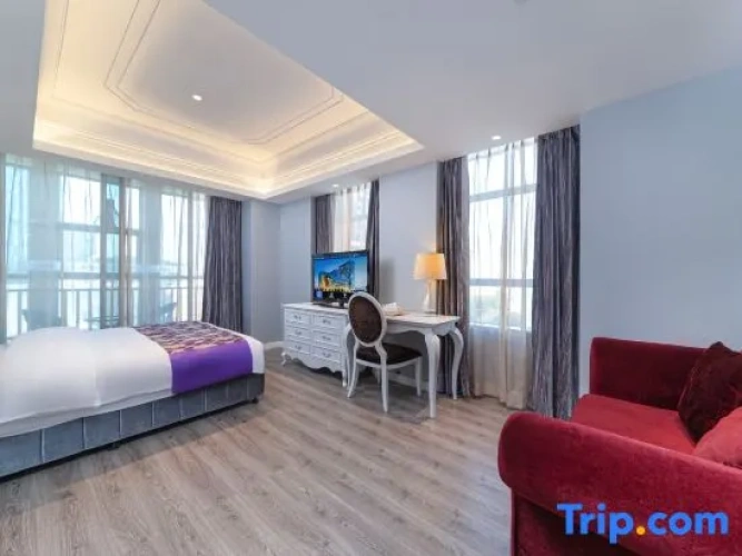 Deluxe Double Family Suite