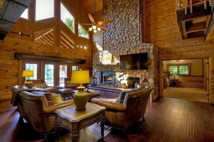 Fox Run Lodge