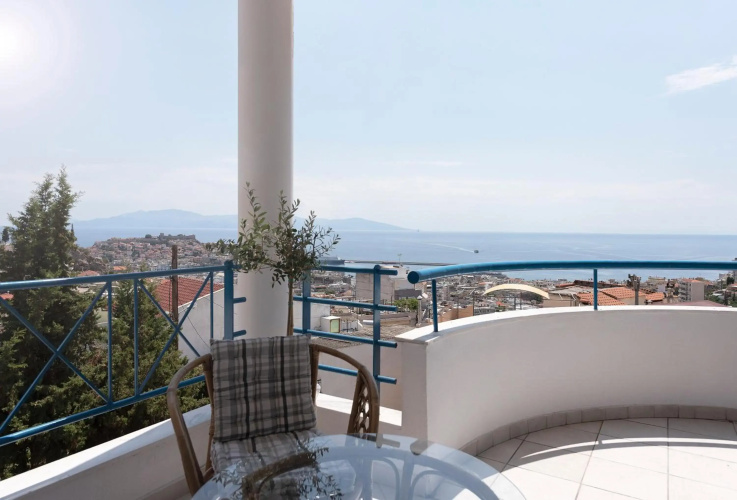 Vanilla Luxurious Apartment