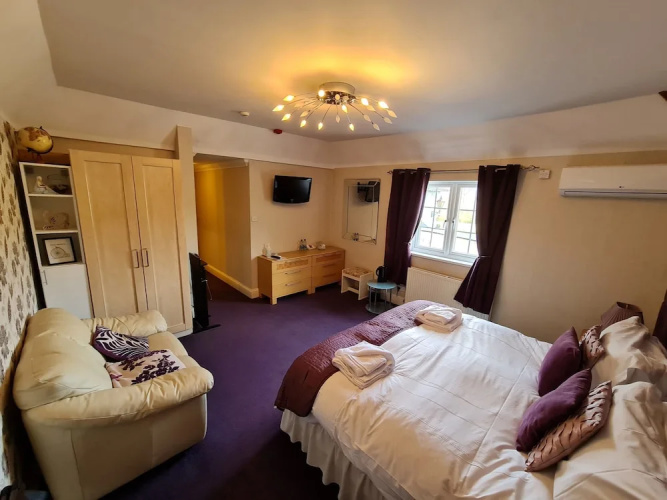 OYO Lavender House Hotel