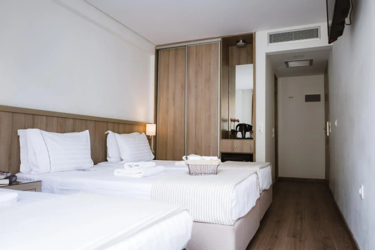 Piraeus Port Hotel