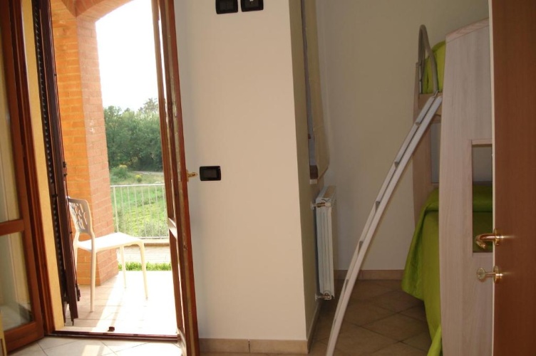 3 Bedrooms Cottage