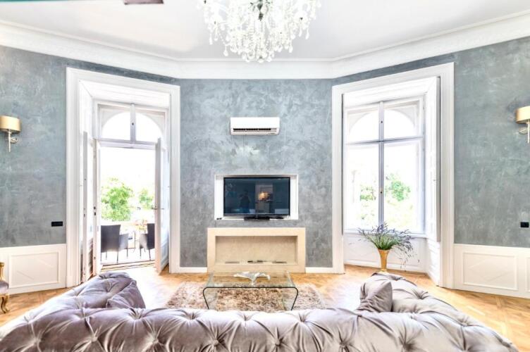 Enzo Capo Luxury SuitesOver view