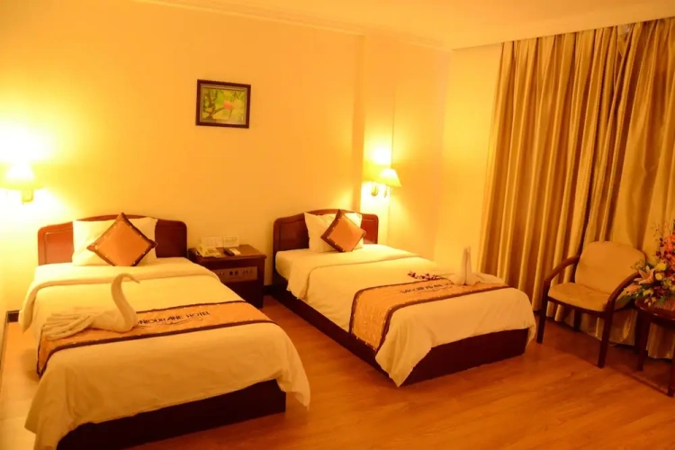 Deluxe Triple room with view